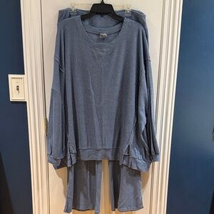 ARULA Blue Ribbed Sweater